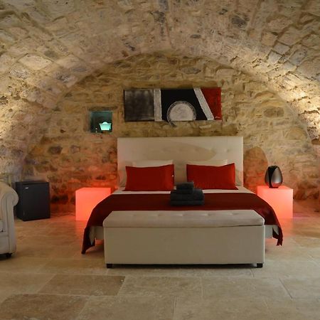 Chambre D'Hote Romantique Avec Spa Privatif Domaine Les Nuits Envoutees - Vezenobres Exteriér fotografie